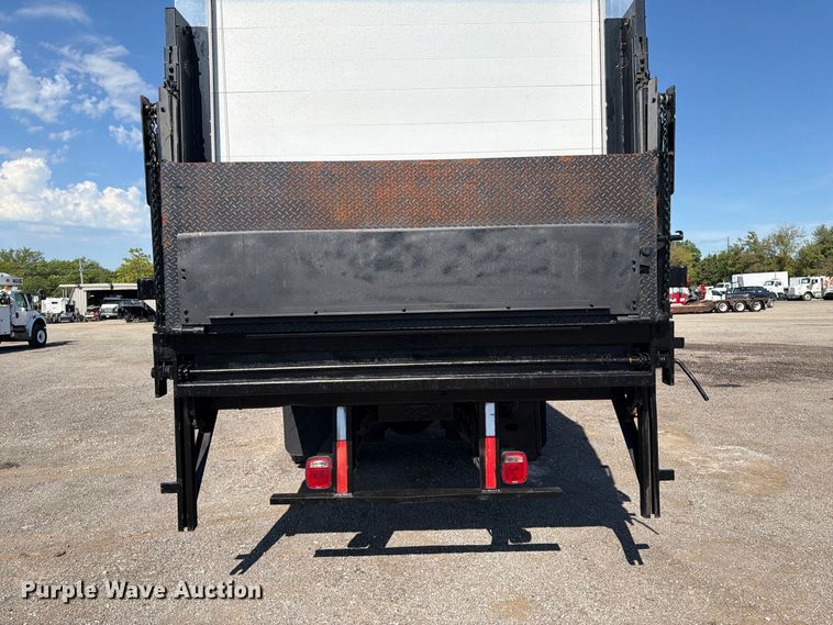 image for item FB5074 2014 Peterbilt 337 refrigerated truck