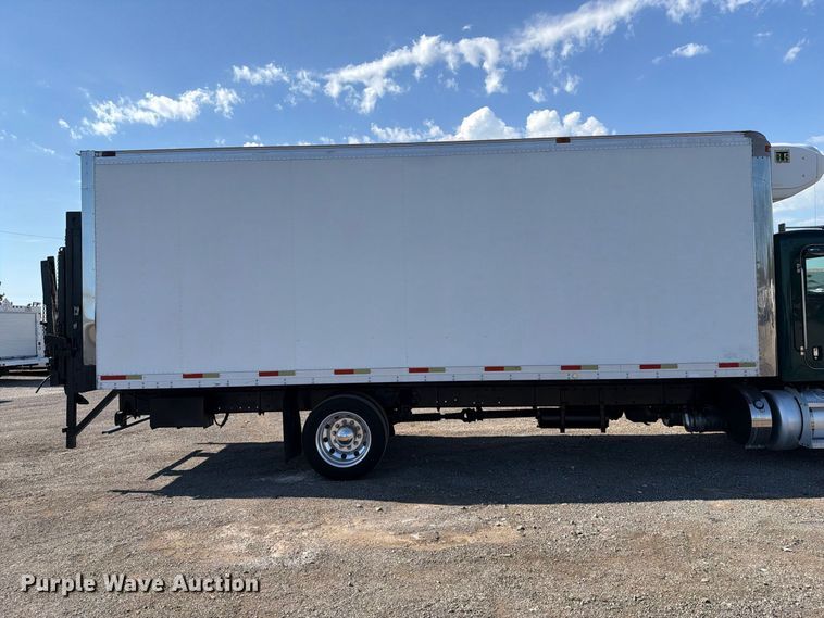 image for item FB5074 2014 Peterbilt 337 refrigerated truck