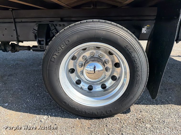 image for item FB5074 2014 Peterbilt 337 refrigerated truck