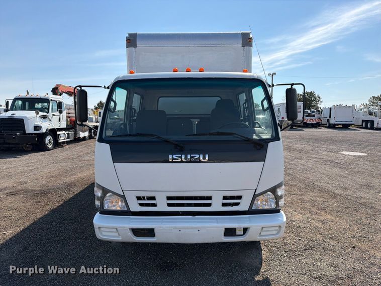 image for item FB5091 2007 Isuzu NPR HD Crew Cab box truck