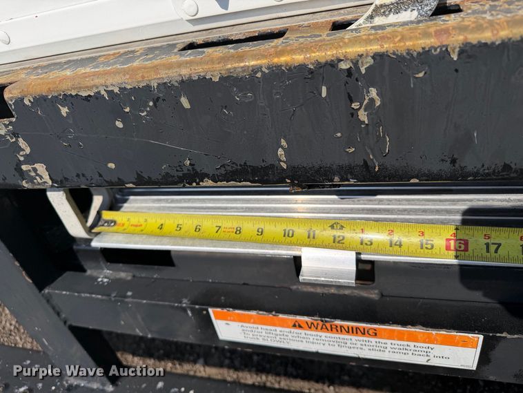 image for item FB5091 2007 Isuzu NPR HD Crew Cab box truck