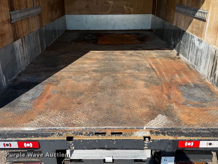 image for item FB5091 2007 Isuzu NPR HD Crew Cab box truck