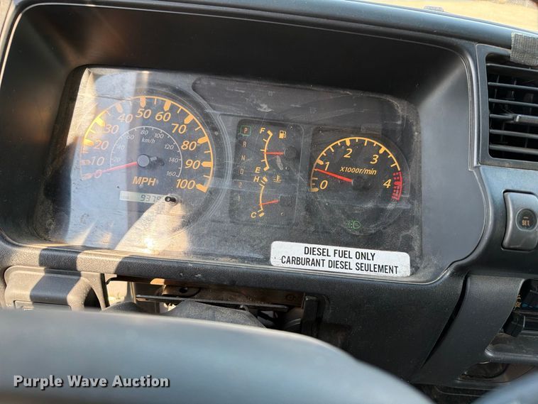 image for item FB5091 2007 Isuzu NPR HD Crew Cab box truck