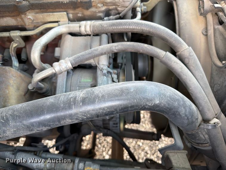 image for item FB5091 2007 Isuzu NPR HD Crew Cab box truck