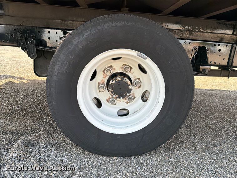 image for item FB5091 2007 Isuzu NPR HD Crew Cab box truck