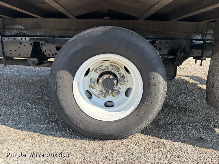 image for item FB5091 2007 Isuzu NPR HD Crew Cab box truck