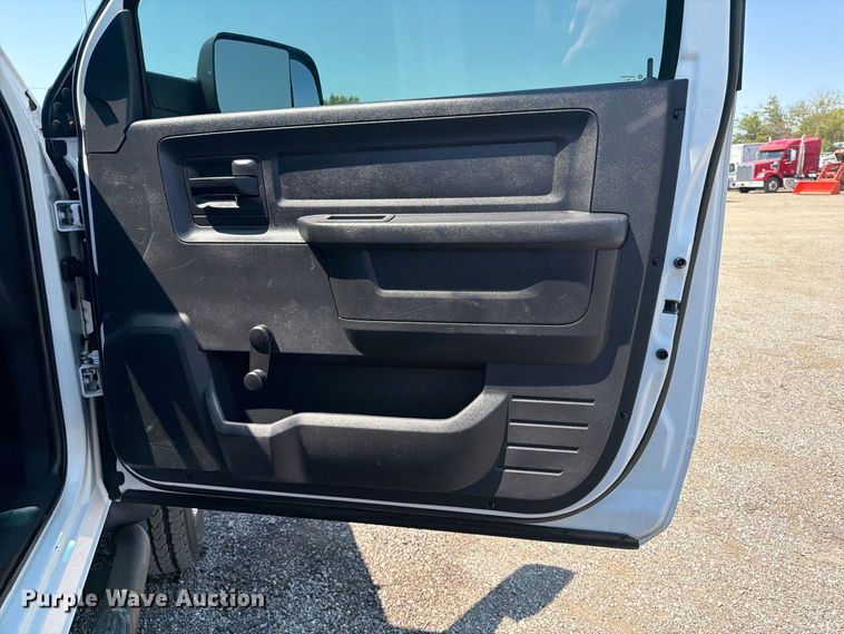 image for item FB5097 2012 Dodge Ram 4500 Heavy Duty flatbed truck