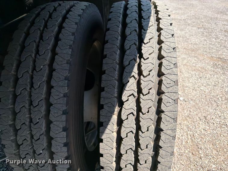 image for item FB5097 2012 Dodge Ram 4500 Heavy Duty flatbed truck
