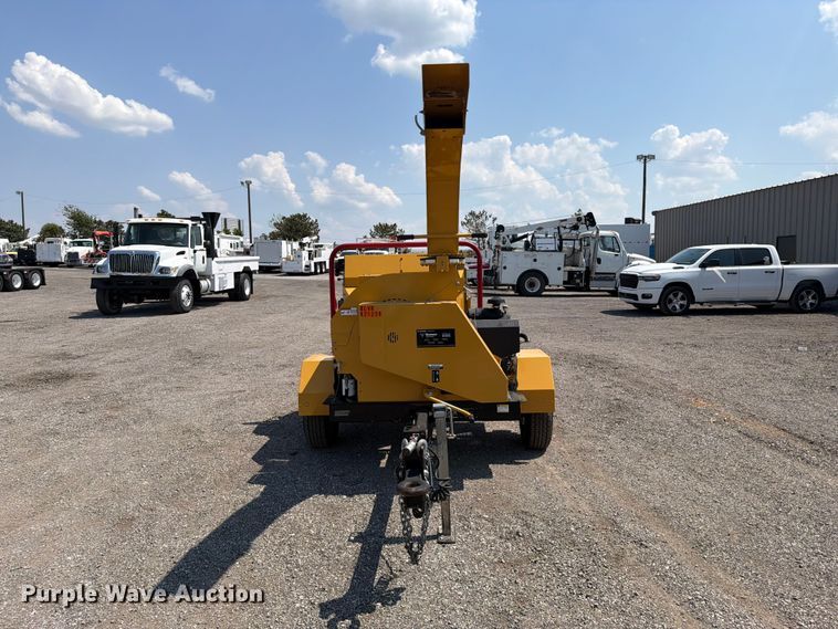 image for item FB5103 2022 Vermeer BC900XL wood chipper