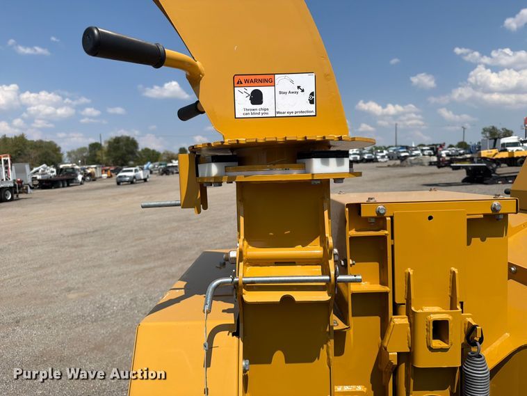 image for item FB5103 2022 Vermeer BC900XL wood chipper
