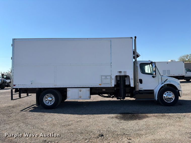 image for item FB5110 2012 Freightliner Business Class M2 box truck