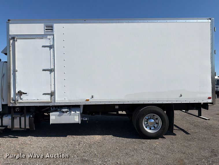 image for item FB5110 2012 Freightliner Business Class M2 box truck