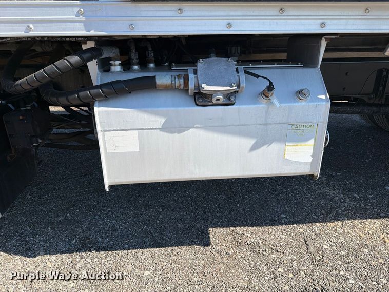 image for item FB5110 2012 Freightliner Business Class M2 box truck