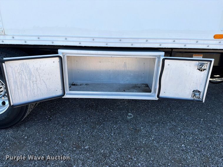 image for item FB5110 2012 Freightliner Business Class M2 box truck