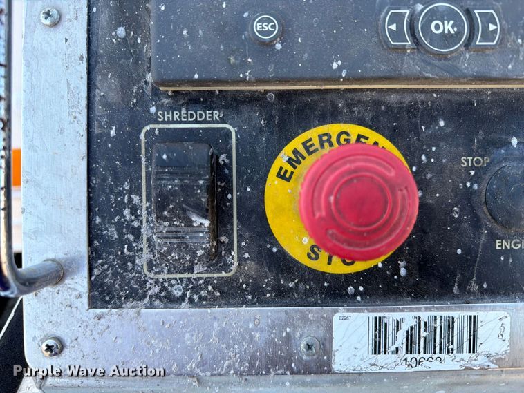 image for item FB5110 2012 Freightliner Business Class M2 box truck