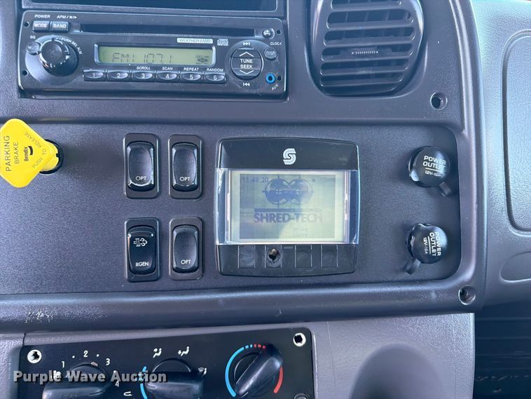 image for item FB5110 2012 Freightliner Business Class M2 box truck