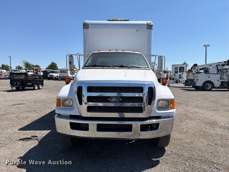image for item FB5114 2012 Ford F650 Super Duty box truck