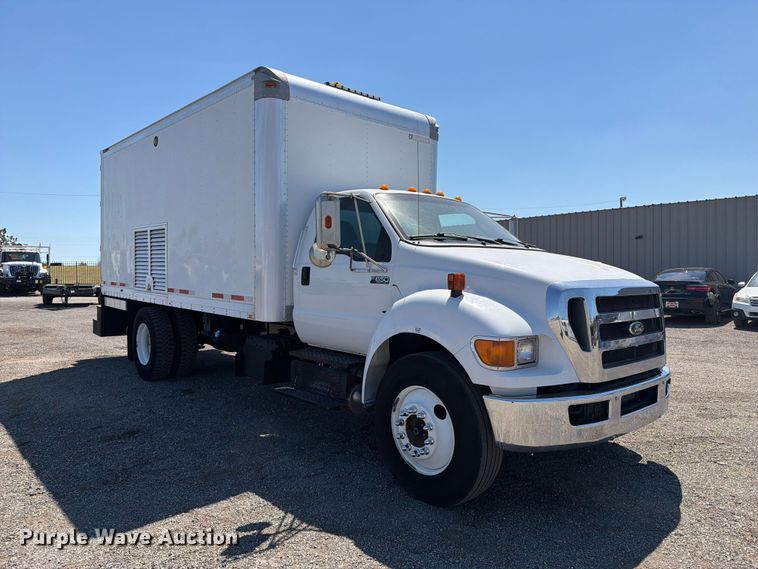 image for item FB5114 2012 Ford F650 Super Duty box truck