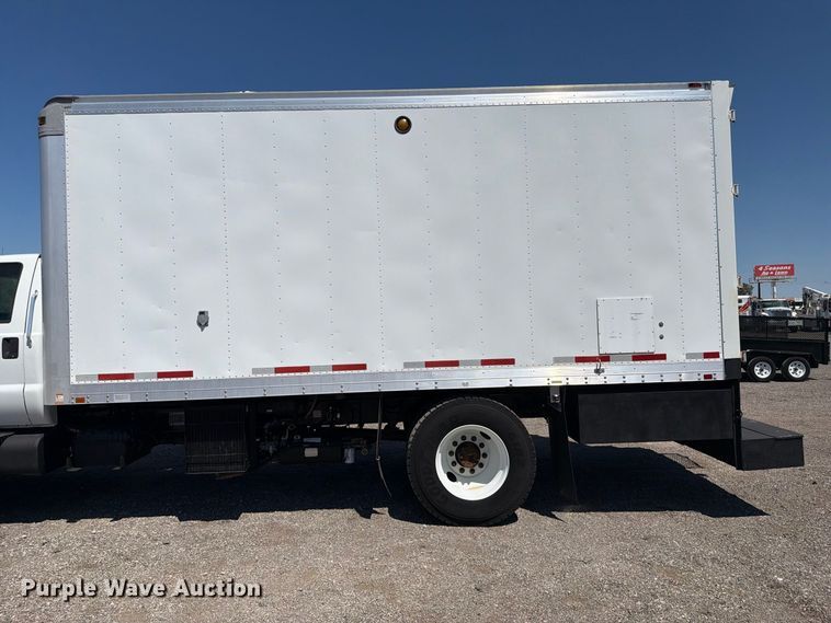 image for item FB5114 2012 Ford F650 Super Duty box truck