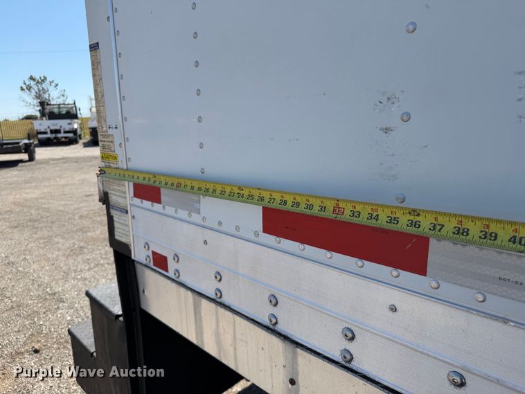 image for item FB5114 2012 Ford F650 Super Duty box truck