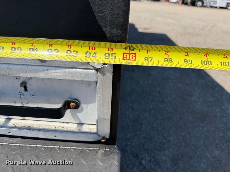 image for item FB5114 2012 Ford F650 Super Duty box truck