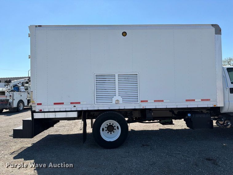 image for item FB5114 2012 Ford F650 Super Duty box truck