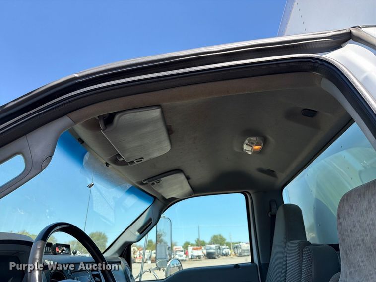 image for item FB5114 2012 Ford F650 Super Duty box truck
