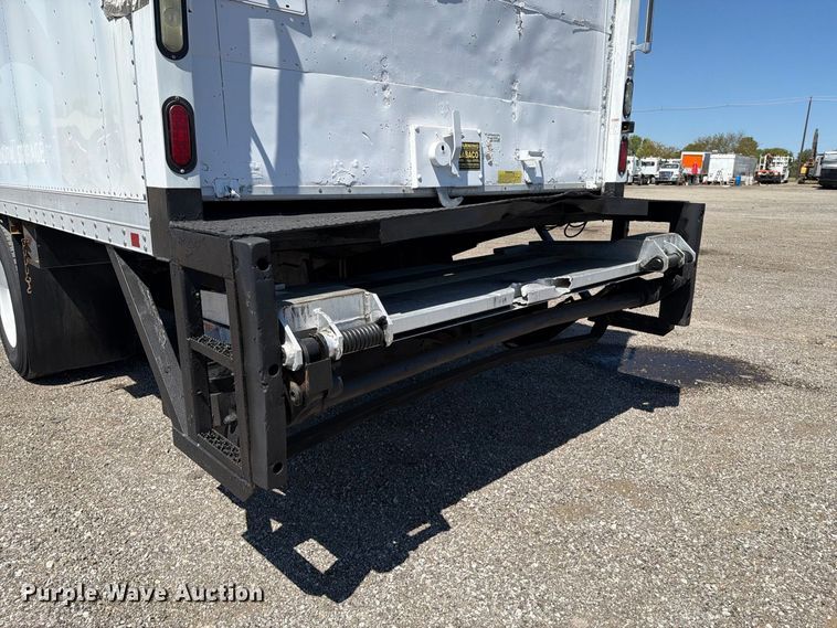 image for item FB5121 2011 Hino 338 box truck