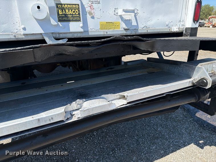 image for item FB5121 2011 Hino 338 box truck