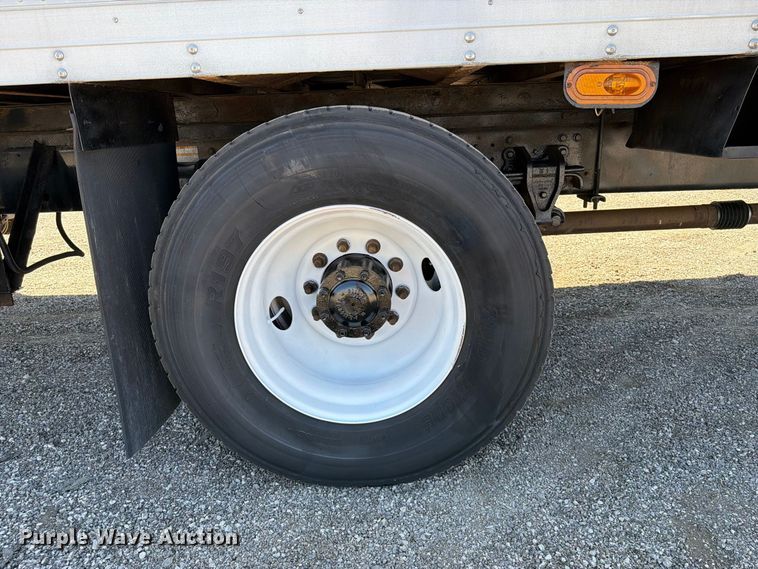 image for item FB5121 2011 Hino 338 box truck