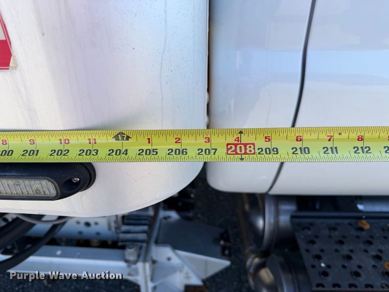 image for item FB5126 2013 Ford F750 Super Duty railroad inspection truck