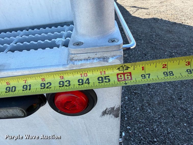 image for item FB5126 2013 Ford F750 Super Duty railroad inspection truck