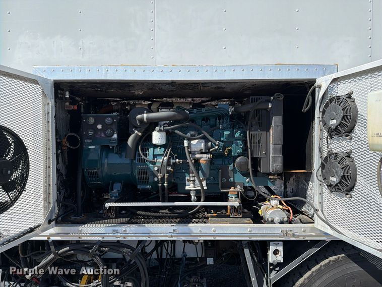 image for item FB5126 2013 Ford F750 Super Duty railroad inspection truck