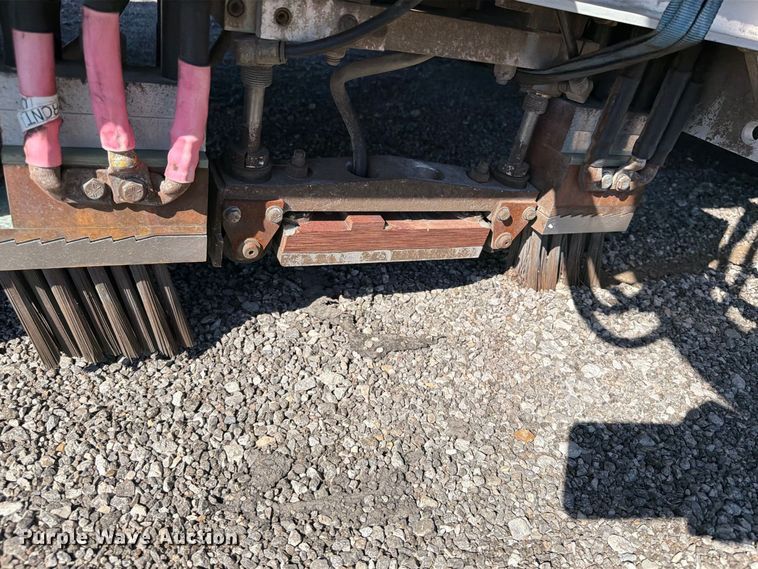 image for item FB5126 2013 Ford F750 Super Duty railroad inspection truck