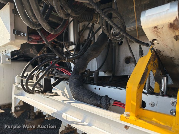 image for item FB5126 2013 Ford F750 Super Duty railroad inspection truck