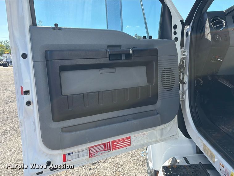 image for item FB5126 2013 Ford F750 Super Duty railroad inspection truck