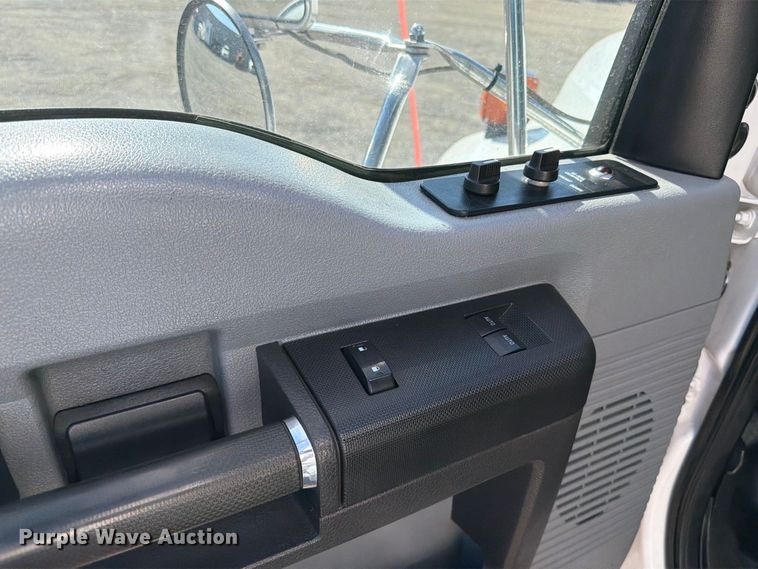 image for item FB5126 2013 Ford F750 Super Duty railroad inspection truck