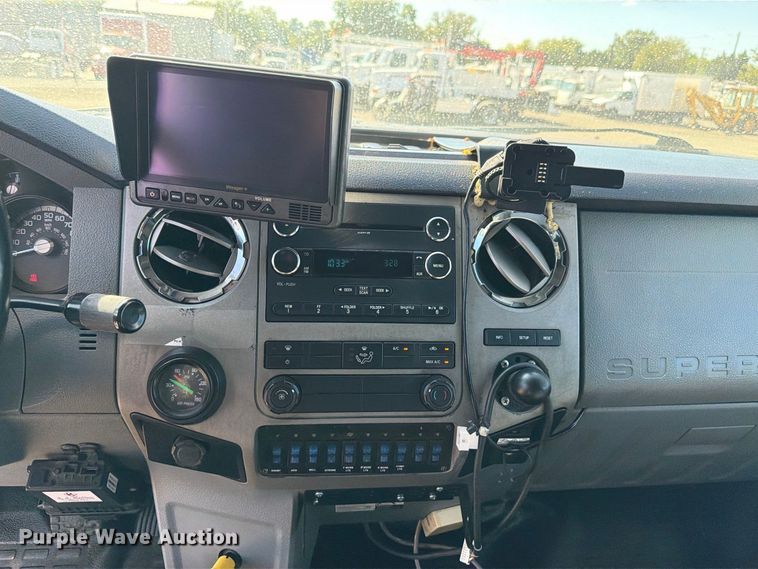 image for item FB5126 2013 Ford F750 Super Duty railroad inspection truck
