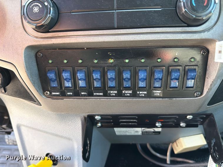 image for item FB5126 2013 Ford F750 Super Duty railroad inspection truck
