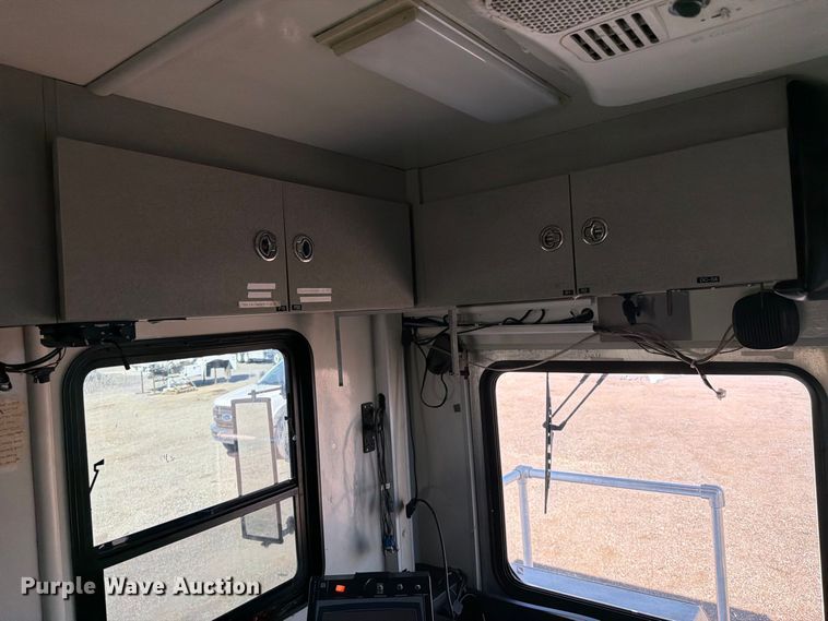 image for item FB5126 2013 Ford F750 Super Duty railroad inspection truck