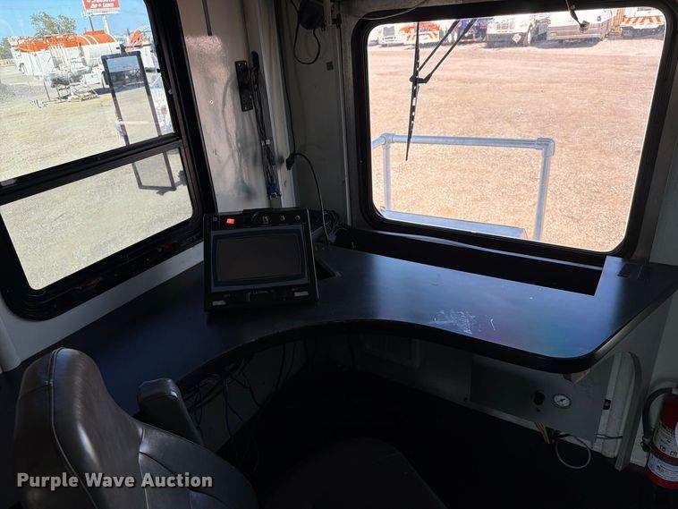 image for item FB5126 2013 Ford F750 Super Duty railroad inspection truck