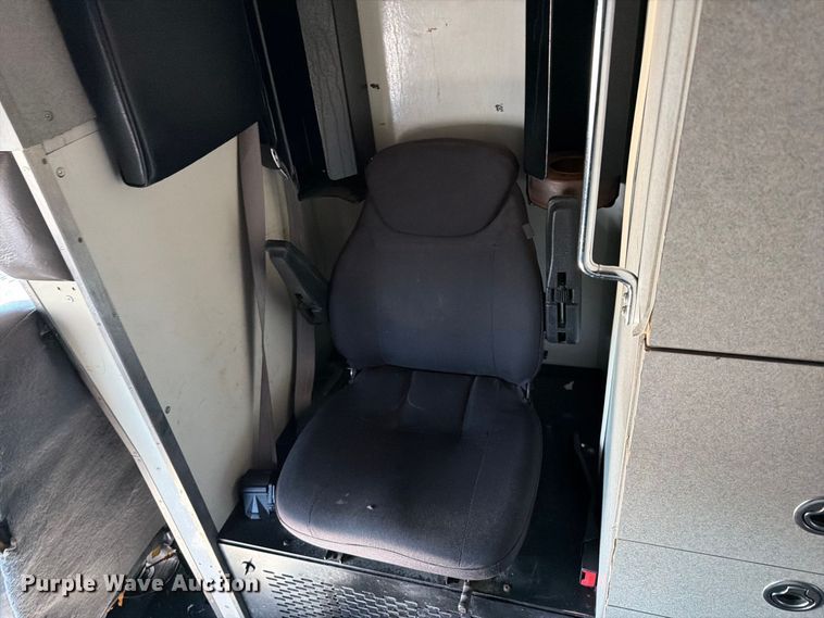 image for item FB5126 2013 Ford F750 Super Duty railroad inspection truck