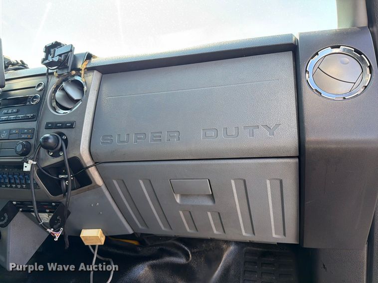 image for item FB5126 2013 Ford F750 Super Duty railroad inspection truck