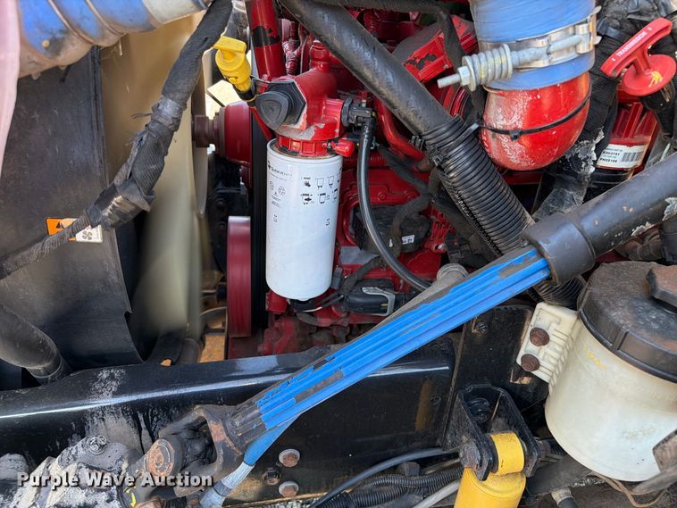 image for item FB5126 2013 Ford F750 Super Duty railroad inspection truck