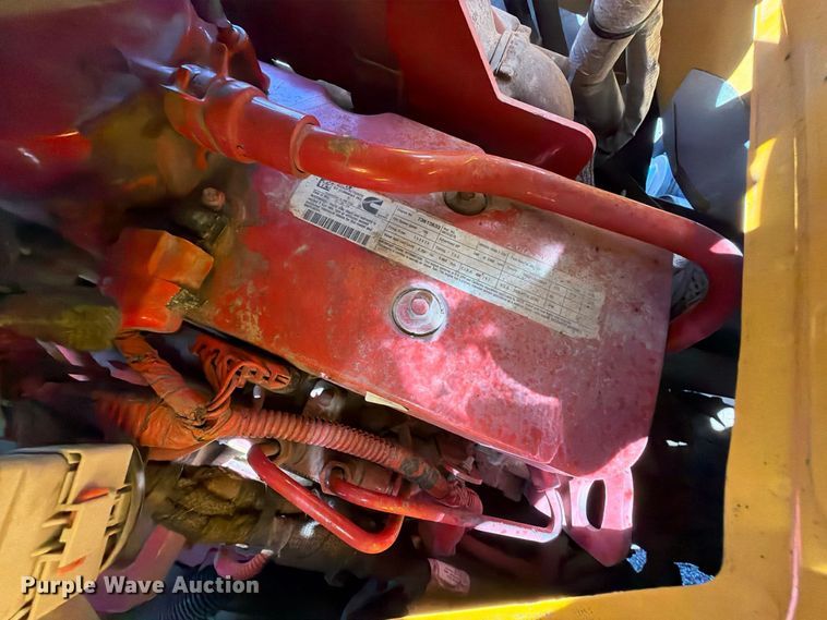 image for item FB5126 2013 Ford F750 Super Duty railroad inspection truck