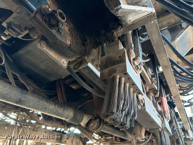 image for item FB5126 2013 Ford F750 Super Duty railroad inspection truck