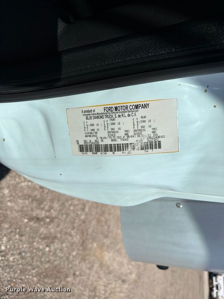 image for item FB5126 2013 Ford F750 Super Duty railroad inspection truck