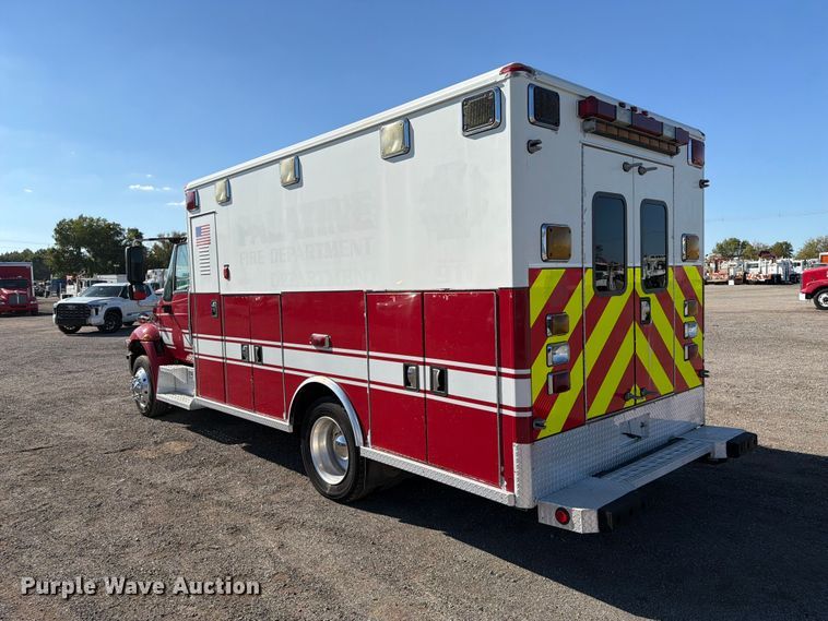 image for item FB5127 2006 International DuraStar 4300 ambulance