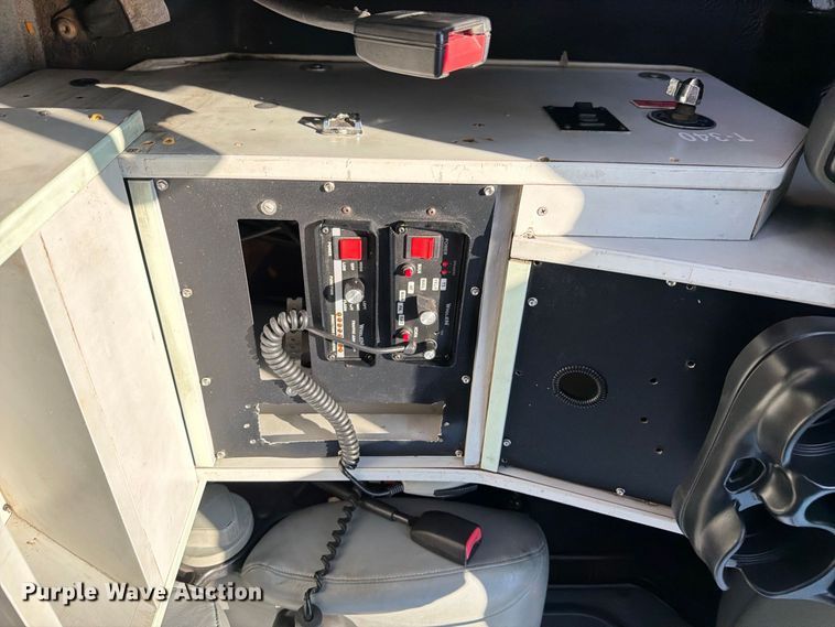 image for item FB5127 2006 International DuraStar 4300 ambulance