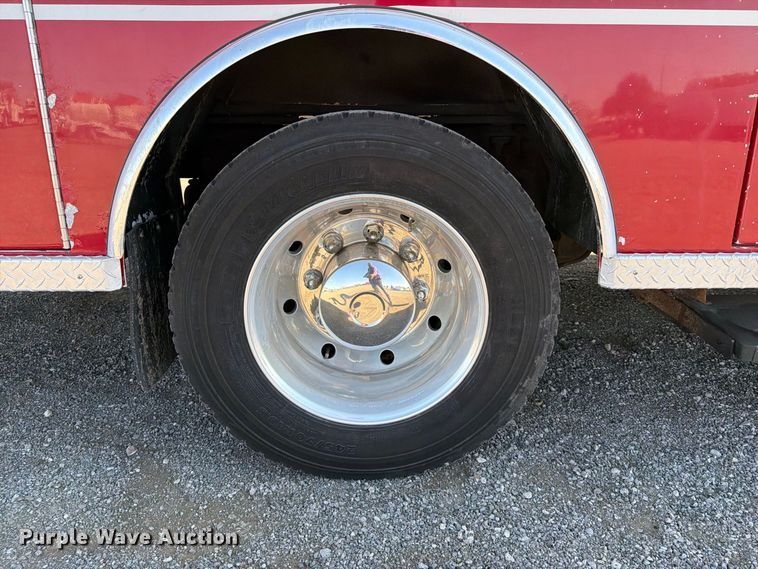 image for item FB5127 2006 International DuraStar 4300 ambulance